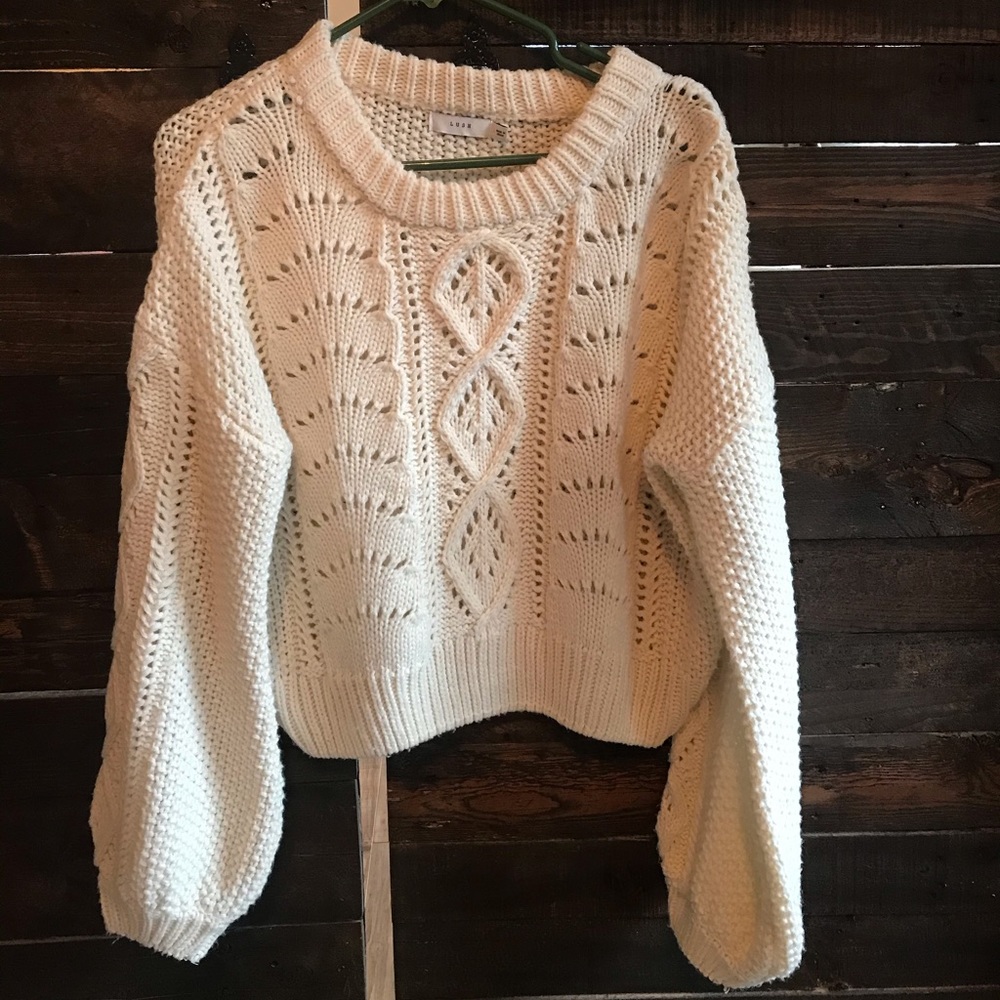 Lush pullover sweater. Cropped length